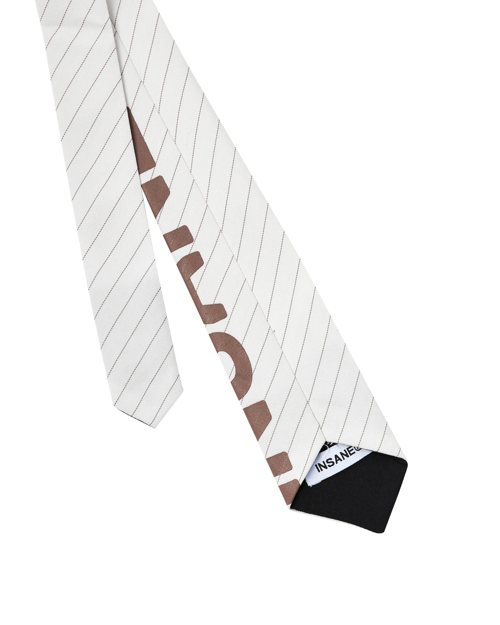 cravat white 3.jpg